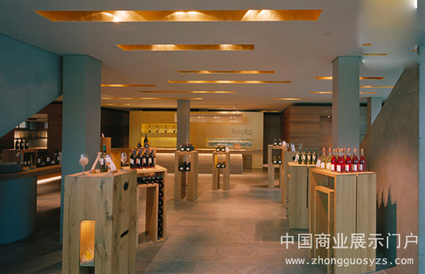 Winzerkeller Sommerach葡萄酒店展示柜设计